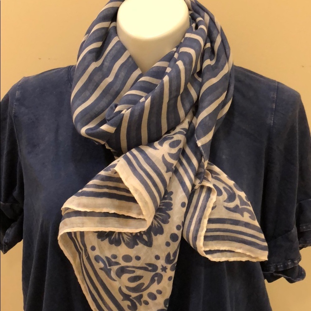 Blue & Ivory Striped Scarf